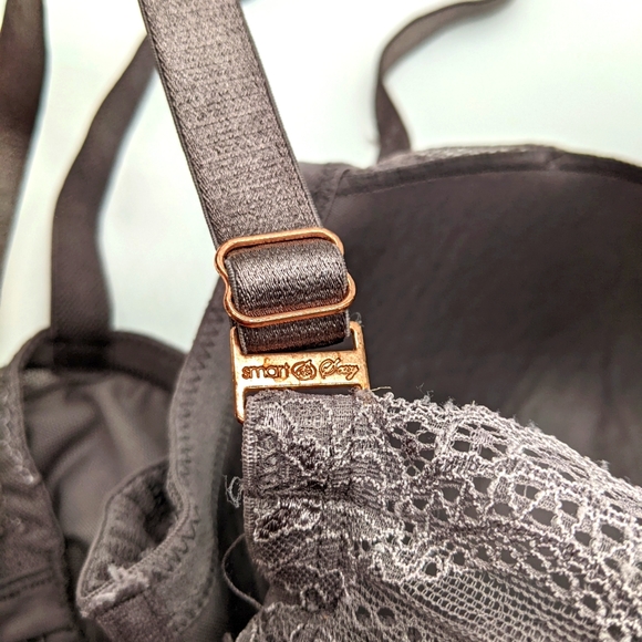 38DD Gray Lace Bra with Rose Gold Hardware and Corset Details - Picture 4 of 5